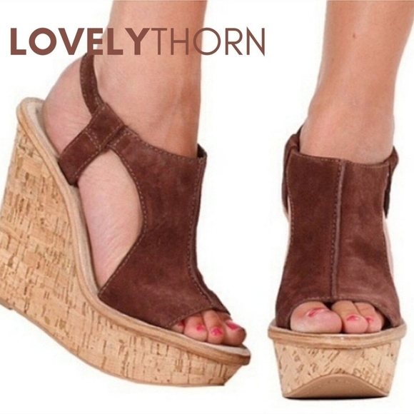 ELIZABETH AND JAMES // suede sling peep toe wedges - Picture 2 of 8